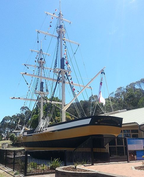1986_Replica_of_HMS_Lady_Nelson_at_Mount_Gambier.jpg