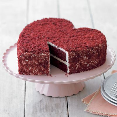 red-velvet-heart-cake.jpg