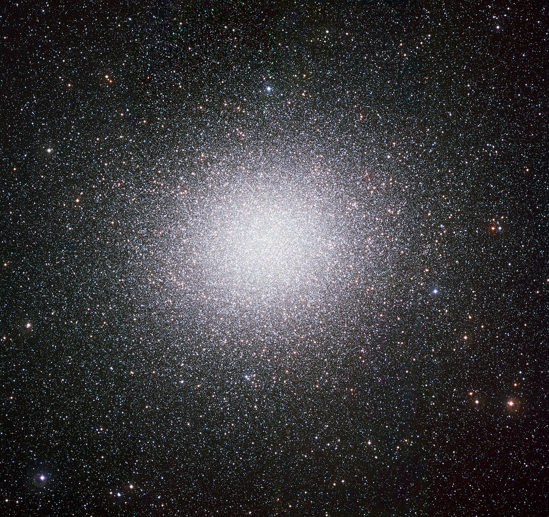 1089px-Omega_Centauri_by_ESO.jpg